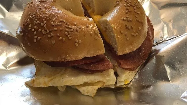 Manhattan Bagel