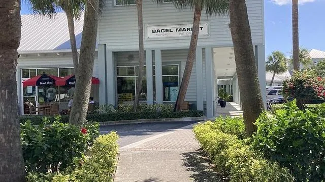 Maplewood Bagel Market