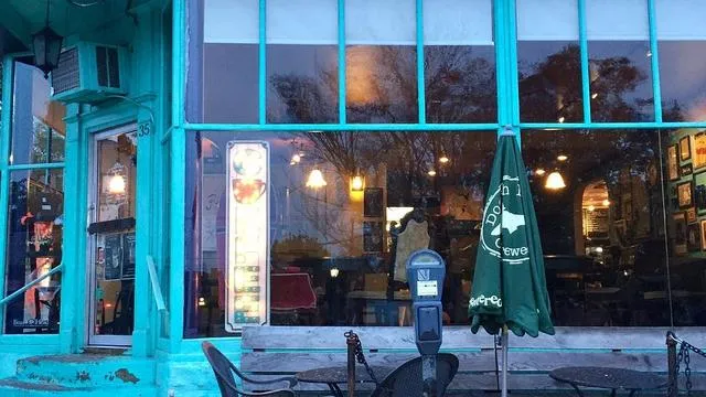 Riverwalk Bakery & Cafe